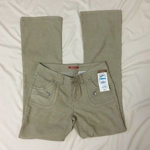 NWT Juniors Unionbay Corduroy Pant